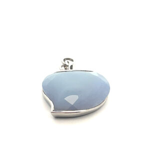 Blue Serenity Heart Anhänger aus platiniertem Sterling Silber mit facettiertem Chalcedon-Herz