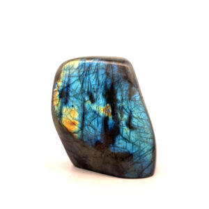 Freiform Labradorit polierter Edelstein mit blau-grünem Schimmer und Labradoreszenz