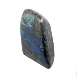 Freiform Labradorit polierter Edelstein mit blau-grünem Schimmer und Labradoreszenz