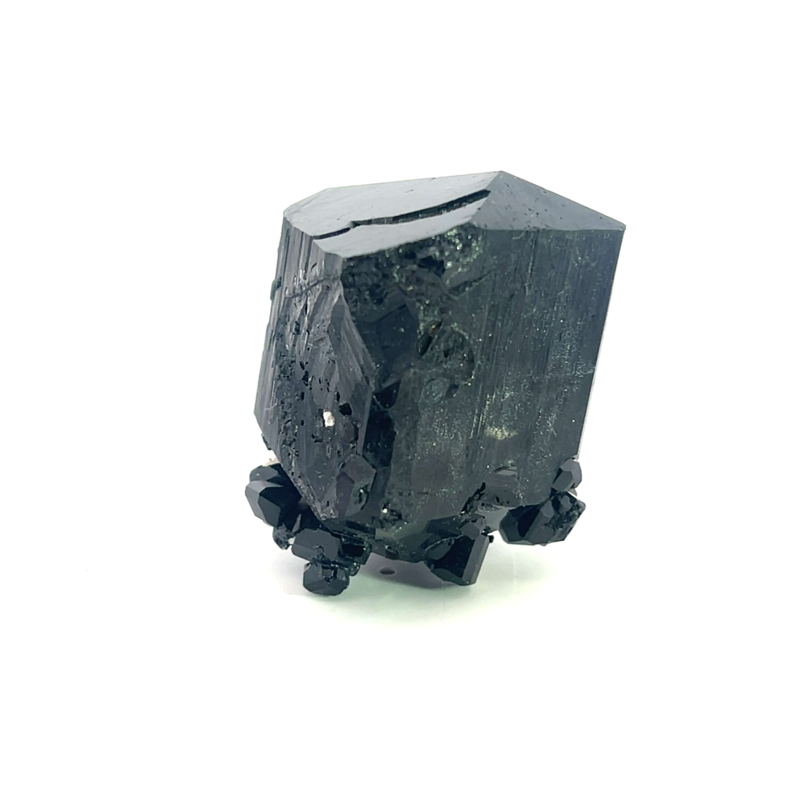 Schwarzer Turmalin Schörl – naturbelassener Rohstein mit typischer Kristallstruktur.