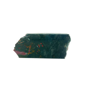 Heliotrop Naturstein – Blutjaspis mit grüner Farbe und roten Einschlüssen, ca. 5,5 x 11,5 cm.